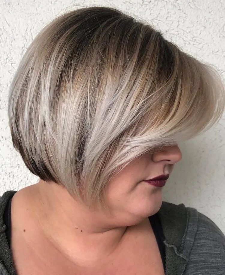 20 Short Hairstyle Women Round Face Plus Size